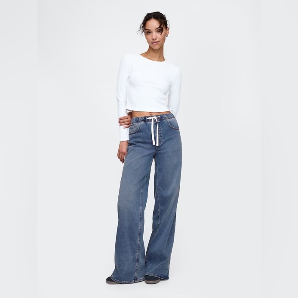 GAP Women’s Mid Rise Knit Easy Baggy Jeans